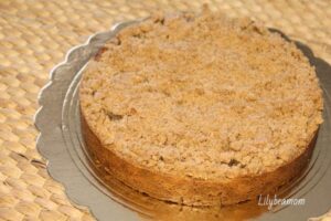 Crostata di mele con crumble alla cannella | paninisopraffini.com